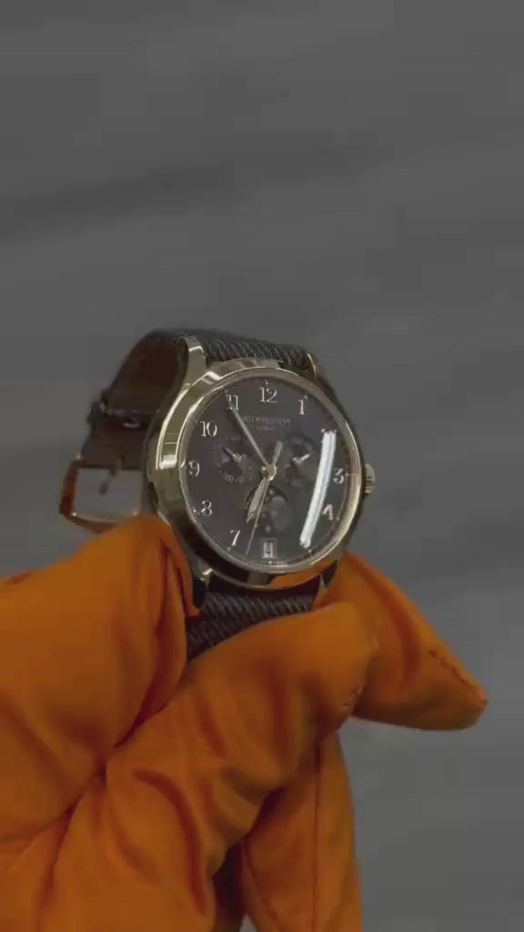 Patek Philippe Complications - 38 MM - Rose Gold - Chestnut Dial - 4946R-001