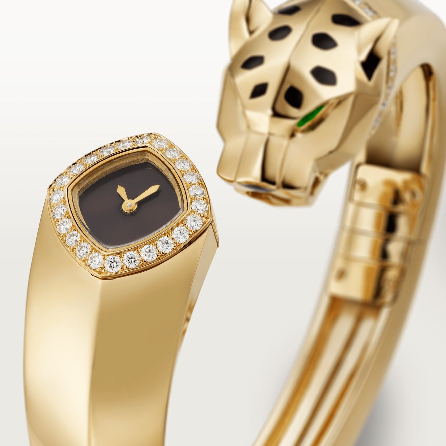 Cartier Panthére De Cartier Yellow Gold 18 MM - Yellow Gold Bracelet - Yellow Gold Diamond Bezel - Black Dial - HPI01217