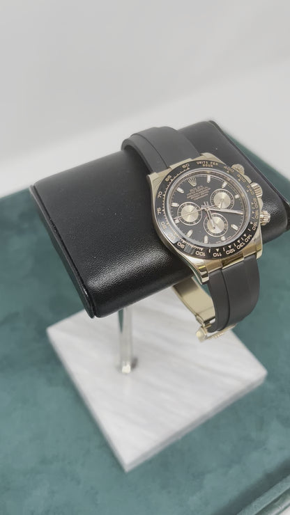 Rolex Everose Gold Daytona Watch - 40 MM - Oysterflex Strap - Black Dial - 116515LN-0017