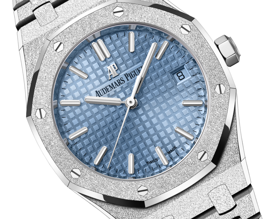 Audemars Piguet Royal Oak Frosted White Gold Selfwinding 34 MM - White Gold Bracelet - Light Blue Dial - 77353BC.GG.1263BC.01