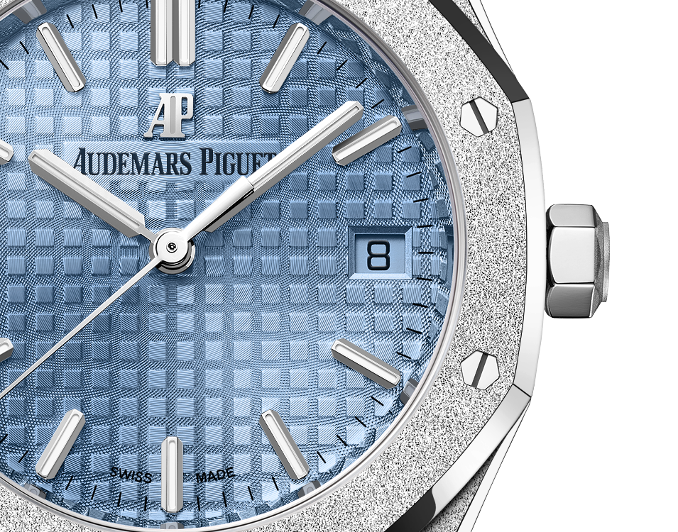 Audemars Piguet Royal Oak Frosted White Gold Selfwinding 34 MM - White Gold Bracelet - Light Blue Dial - 77353BC.GG.1263BC.01